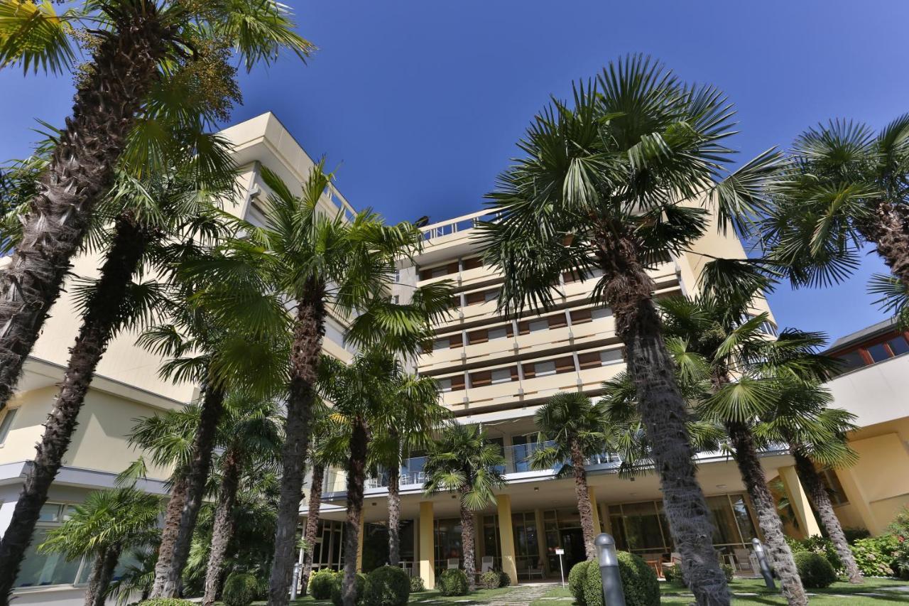 Hotel Savoia Thermae & Spa (Adults Only) อาบาโนแตร์เม ภายนอก รูปภาพ