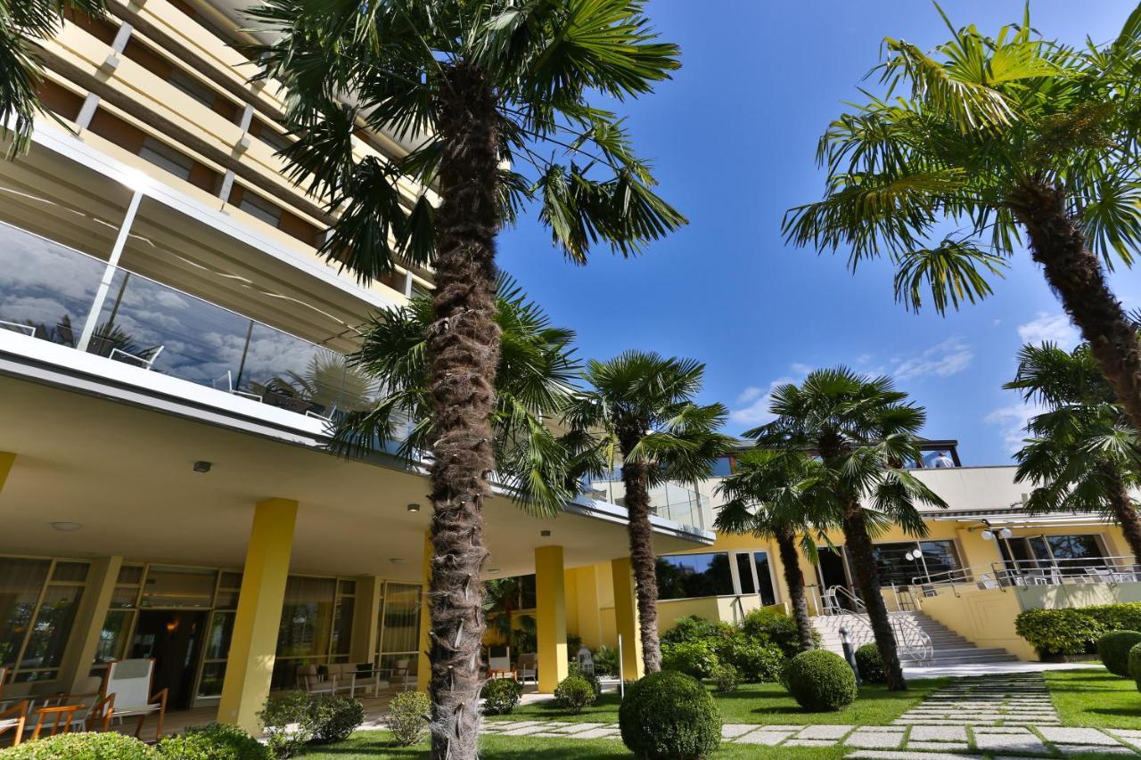 Hotel Savoia Thermae & Spa (Adults Only) อาบาโนแตร์เม ภายนอก รูปภาพ