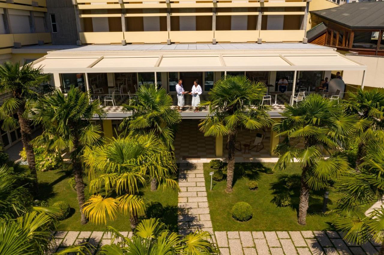 Hotel Savoia Thermae & Spa (Adults Only) อาบาโนแตร์เม ภายนอก รูปภาพ