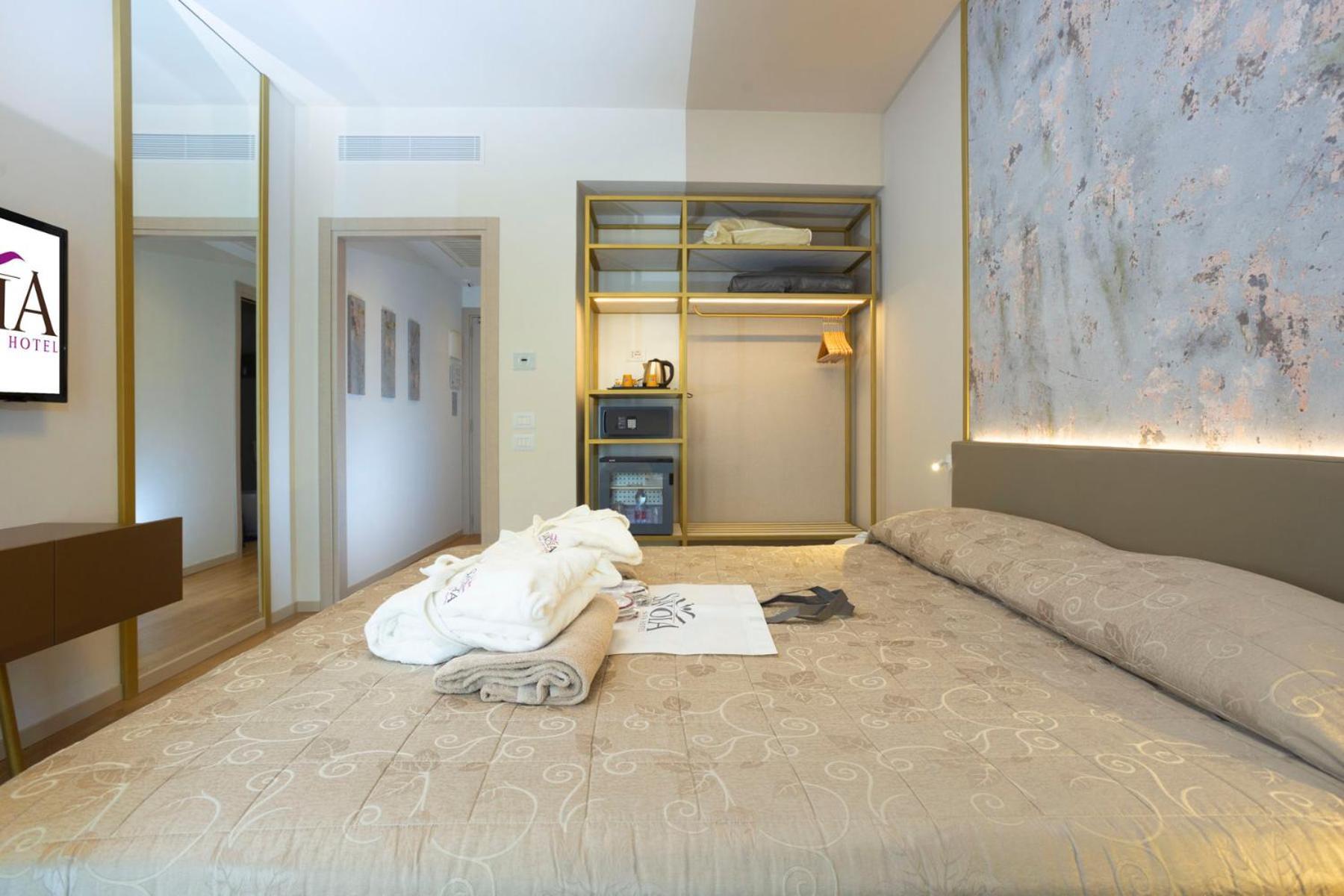 Hotel Savoia Thermae & Spa (Adults Only) อาบาโนแตร์เม ภายนอก รูปภาพ